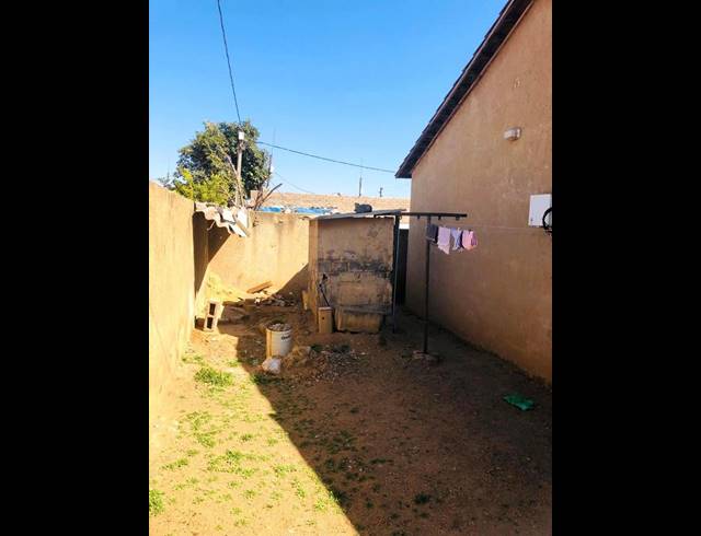 2 BEDROOM HOUSE FOR SALE IN RIETVALLEI